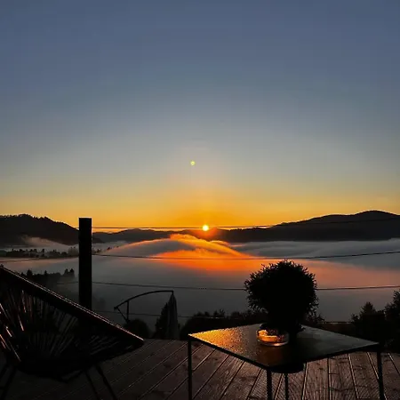 Holiday home Under Sky - з теплим басейном ,чаном-джакузі, панорамною ванною та Playstation 5 Slavske